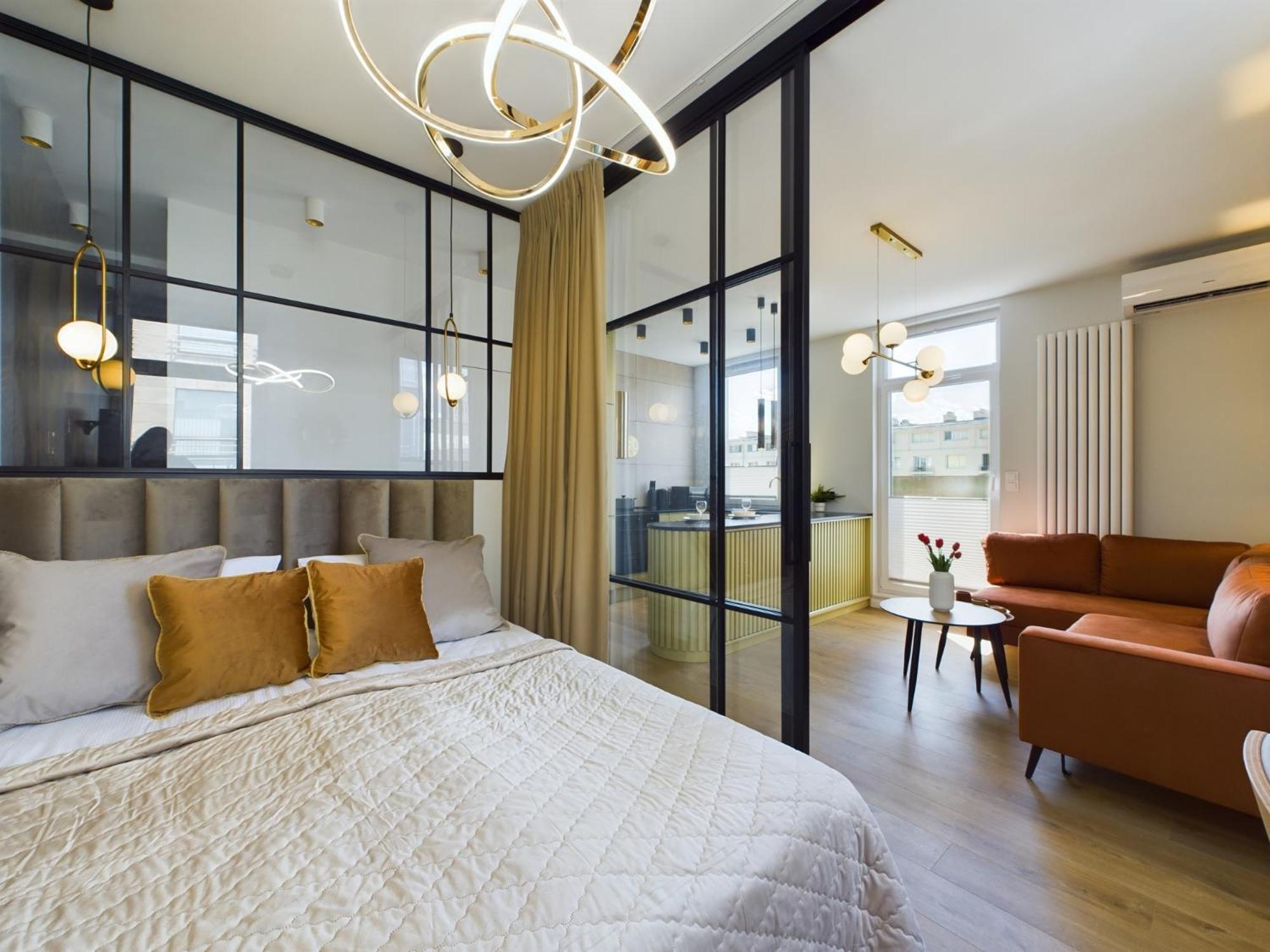 City Center Apartments Hoza By Noclegi Renters 바르샤바 외부 사진