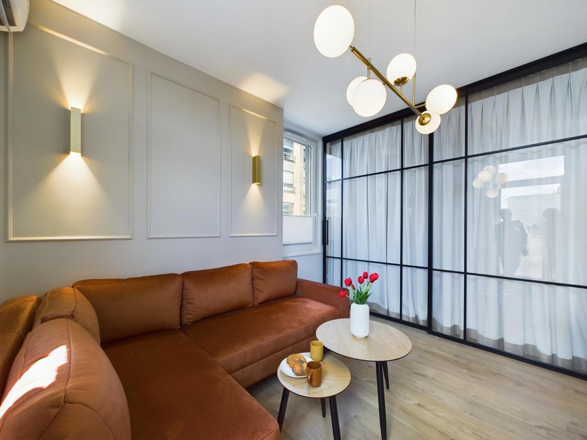 City Center Apartments Hoza By Noclegi Renters 바르샤바 외부 사진